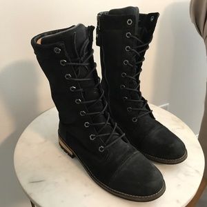 Kodiak Sued laced  boot Size 7